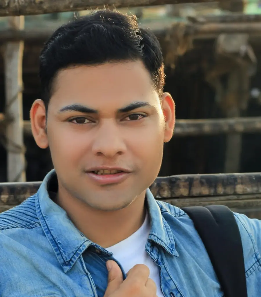 Mohit Pandey, founder of RoamWise